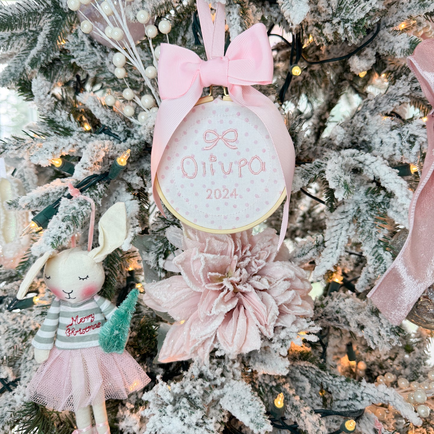 Ornements de Noël brodés avec l'écriture de votre enfant