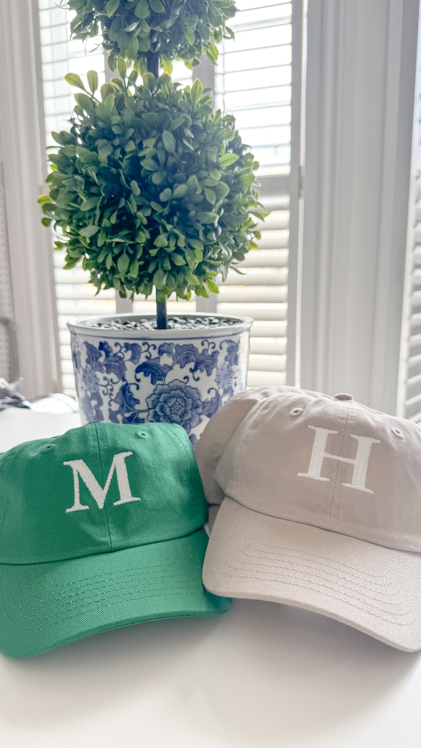 Casquettes brodées en coton bio pour enfants